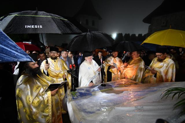 Praznicul Adormirii Maicii Domnului la Mănăstirea Hadâmbu