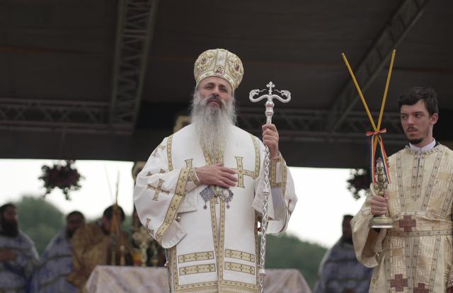 (Video) Înaltpreasfințitul Părinte Teofan: „Omul este zidirea lui Dumnezeu, ogorul lui Dumnezeu și lucrător împreună cu Dumnezeu”