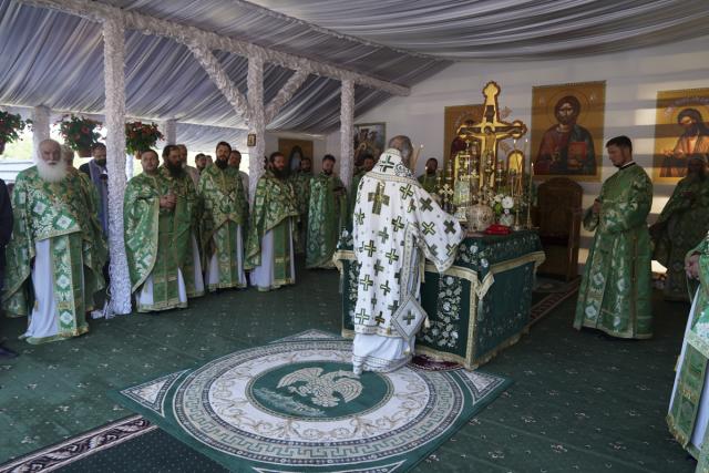 Sărbătoare la Crăiniceni: „Mergând pe urmele Sfântului Ioan Iacob Românul și Hozevitul, și noi devenim însetați după lumină”