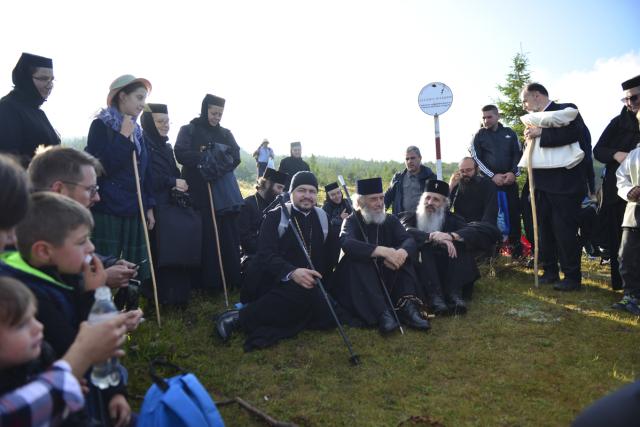 IPS Părinte Casian, la slujba hramului mănăstirii situate la 1800 metri altitudine: „Taborul României este, fără îndoială, Muntele Ceahlău”