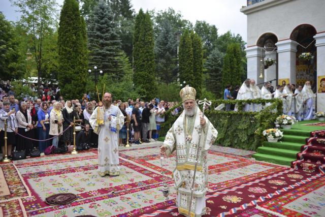 Liturghii arhierești, în cinstea Sfintei Cuvioase Teodora de la Sihla: „Ce este viața de rugăciune?”