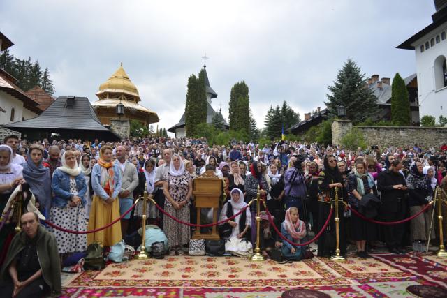 Liturghii arhierești, în cinstea Sfintei Cuvioase Teodora de la Sihla: „Ce este viața de rugăciune?”