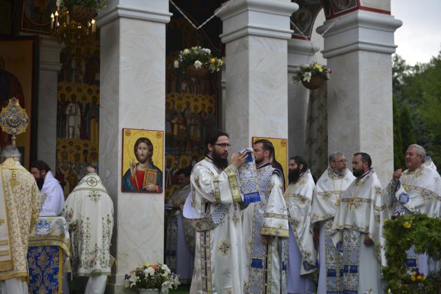 Liturghii arhierești, în cinstea Sfintei Cuvioase Teodora de la Sihla: „Ce este viața de rugăciune?”