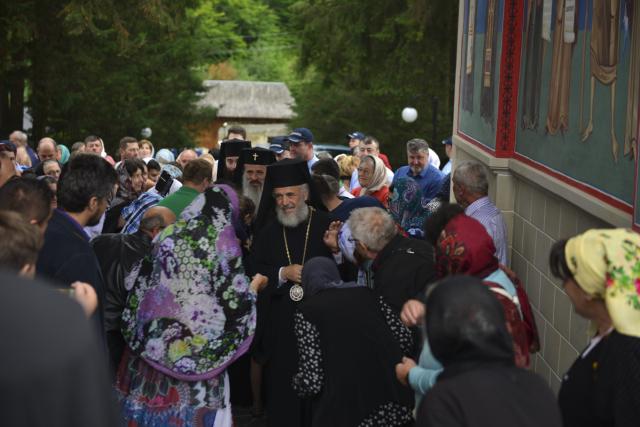 Liturghii arhierești, în cinstea Sfintei Cuvioase Teodora de la Sihla: „Ce este viața de rugăciune?”