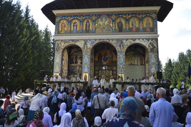 Sfântul Ioan Iacob, sărbătorit la biserica Seminarului teologic de la Mănăstirea Neamț: „Floarea cea mai frumoasă a isihasmului românesc în secolul XX”