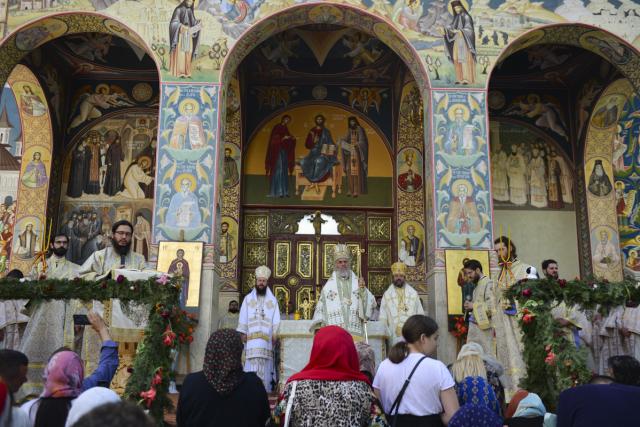 Sfântul Ioan Iacob, sărbătorit la biserica Seminarului teologic de la Mănăstirea Neamț: „Floarea cea mai frumoasă a isihasmului românesc în secolul XX”