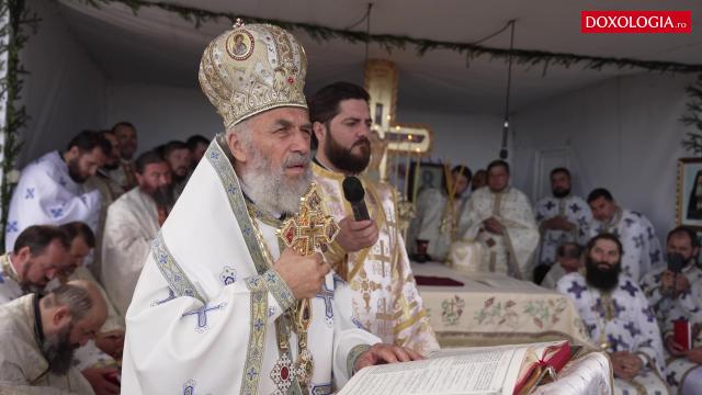 (Video) IPS Casian: „Rugăciunea Mântuitorului și Lumina izgonește întunericul”