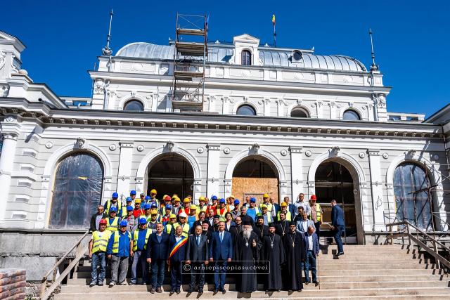 Premierul României a vizitat viitorul Centru Muzeal „Cazinoul Băilor” din Vatra Dornei