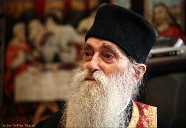 „Atunci semeni cu Dumnezeu, când știi să ierţi!”: Părintele Arsenie Papacioc, duhovnicul de la malul mării