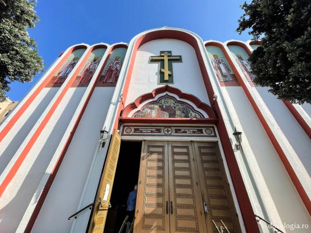 (Foto) Acasă la Sfântul Ioan Maximovici – Catedrala nouă din San Francisco