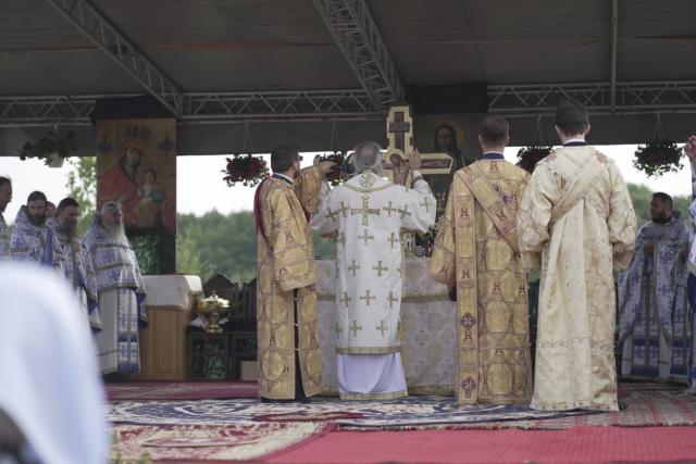 Biserica Schitului Braniște a fost sfințită: „Da, noi suntem zidirea lui Dumnezeu”