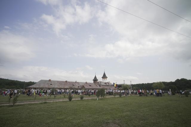 Biserica Schitului Braniște a fost sfințită: „Da, noi suntem zidirea lui Dumnezeu”
