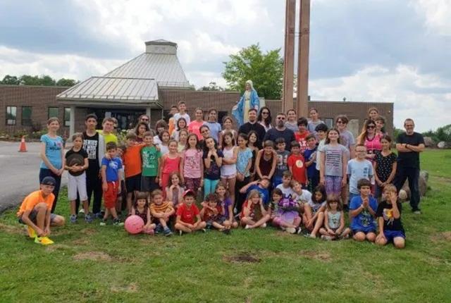 Episcopia Canadei organizează o tabără de vară pentru tineri într-o localitate din regiunea Quebec