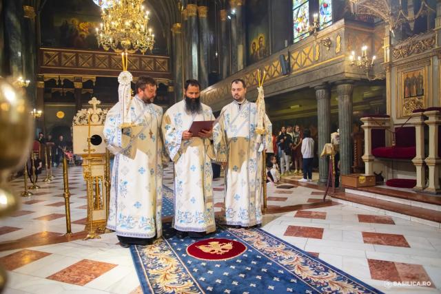 PS Varlaam a oficiat slujba de mulțumire pentru anul trecut și de binecuvântare pentru Noul An Bisericesc