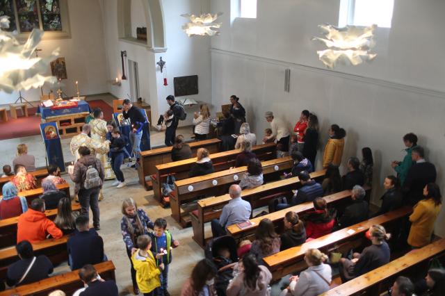 Binecuvântarea copiilor și tinerilor la München, la început de an școlar
