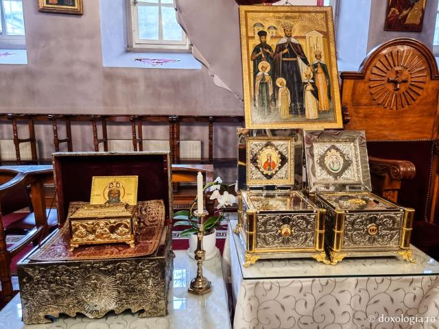 Biserica parohiei ortodoxe române „Sfânta Muceniță Paraschevi” din Constantinopol