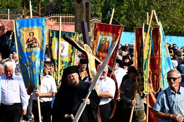 PS Damaschin Dorneanul, la Procesiunea „Drumul Crucii” de la Mănăstirea Hadâmbu