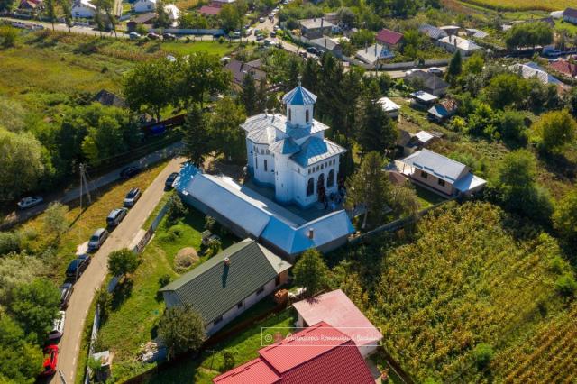 Biserica Parohiei Luțca, Protopopiatul Roman, a fost resfinţită