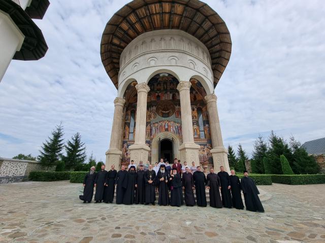 Clerici din Episcopia de Bălţi, pelerini în Arhiepiscopia Iaşilor