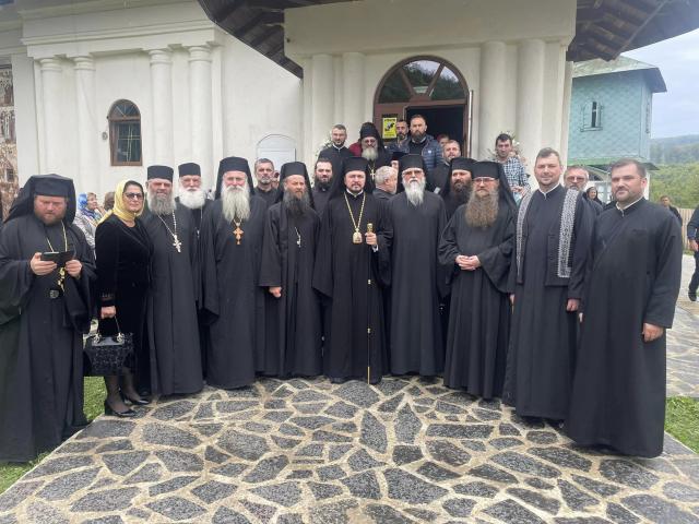 Sfântul Cuvios Onufrie de la Vorona, cinstit prin Liturghie arhierească