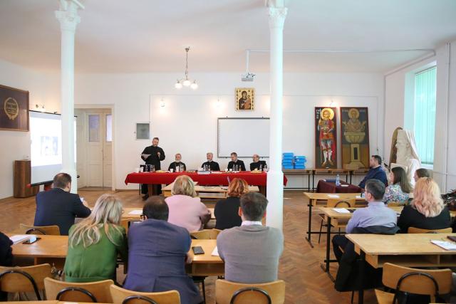 Noi doctori la Facultatea de Teologie Ortodoxă din Iași: S-au susținut patru teze de doctorat din domeniile Teologie Sistematică și Teologie Istorică