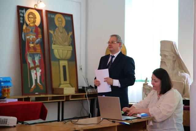 Noi doctori la Facultatea de Teologie Ortodoxă din Iași: S-au susținut patru teze de doctorat din domeniile Teologie Sistematică și Teologie Istorică