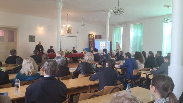 Patru noi doctori în Teologie Liturgică și Misiologie, la Facultatea de Teologie din Iași