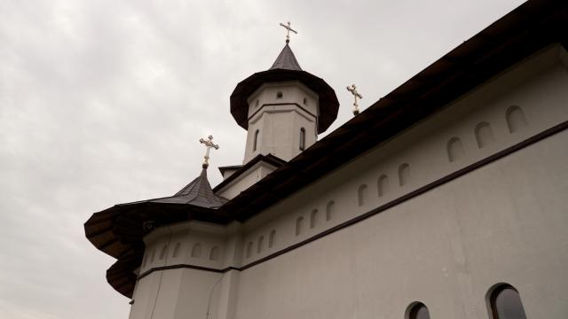 Sfințirea bisericii Parohiei Vânători din județul Iași