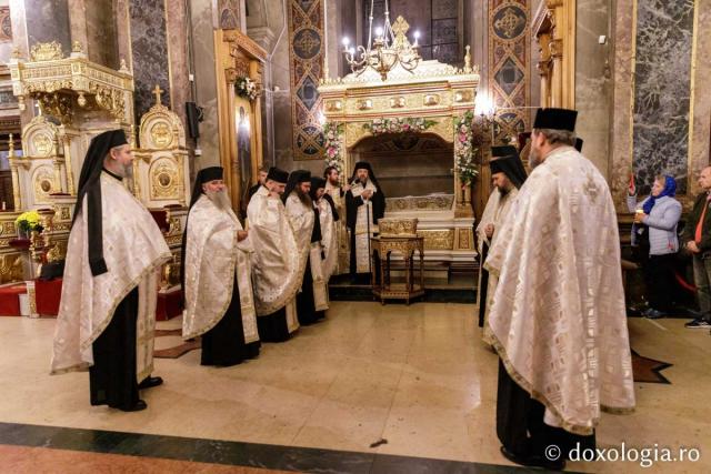 Hramul Mitropoliei Moldovei și Bucovinei, la final: Sfânta Parascheva își așteaptă pelerinii în catedrală