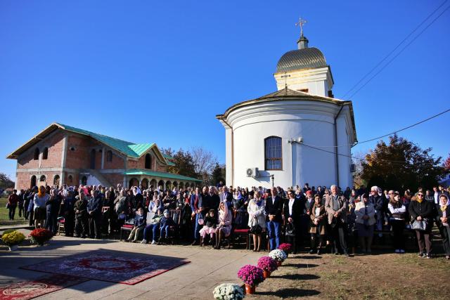 Biserica din Popricani a fost resfințită de PS Nichifor Botoșăneanul