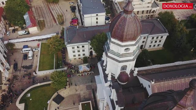 (Video) În zbor peste Catedrala Mitropolitană – momente înălțătoare la hramul Sfintei Parascheva