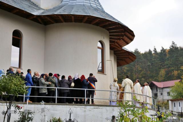 Biserica din Todirești a fost sfințită de Mitropolitul Moldovei și Bucovinei