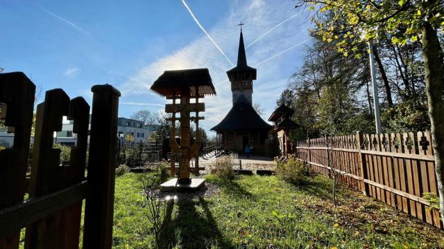 PS Sofian l-a instalat pe noul paroh al Bisericii „Buna Vestire” din München