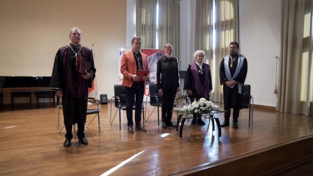 Iași: Preotul ortodox Claude Delangle, unul dintre cei mai buni saxofoniști din lume, a primit titlul de Doctor Honoris Causa