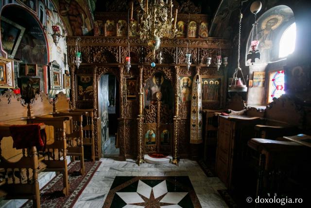 Coliba „Adormirea Maicii Domnului” (a Sfântului Acachie) – Kavsokalivia, Athos
