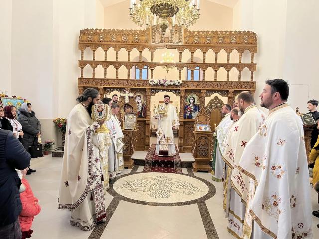 Slujbă arhierească în Parohia Manta, Protopopiatul Cahul