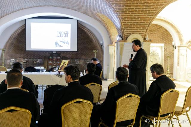 A început cea de-a IX-a ediție a Consfătuirii catehetice anuale a Arhiepiscopiei Iașilor