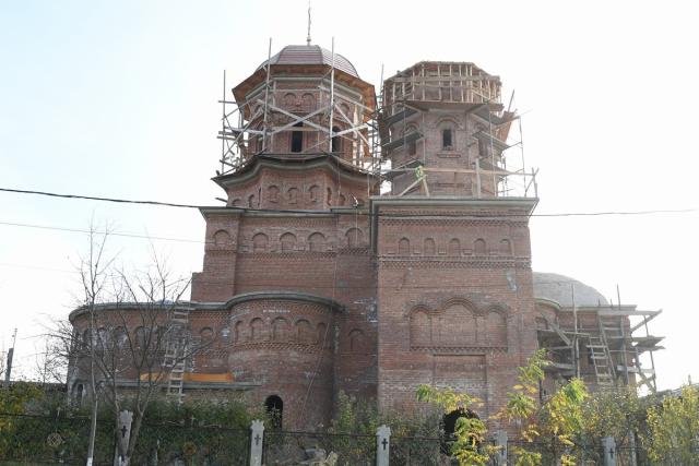 Biserica Parohiei Andrieşeni, judeţul Iaşi, rezidită după 200 de ani