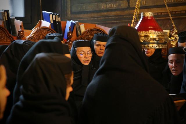 IPS Teofan, la hramul Mănăstirii Agapia: „Să tindem spre a ne îmbrăca în haină de înger”
