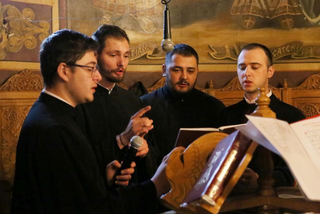 Slujbă arhierească la hramul Mănăstirii Peștera. PS Nichifor Botoșăneanul: „Dumnezeu are un plan de mântuire cu fiecare”