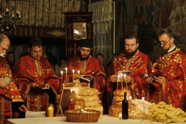 Mica biserică din Șoimărești și-a sărbătorit hramul de toamnă