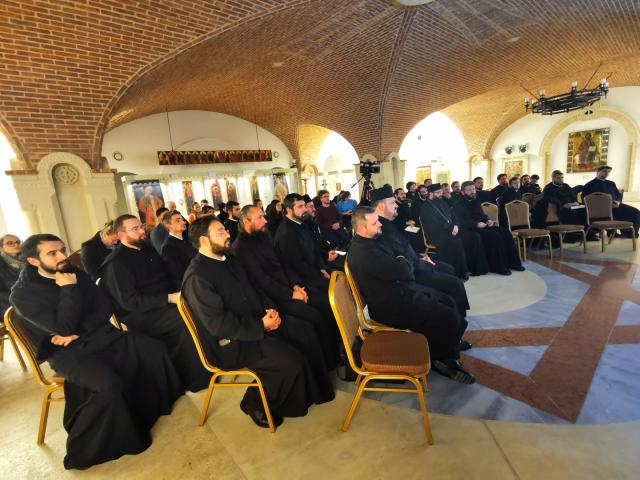 Întâlnire cu și despre rugăciune, în cadrul Consfătuirii catehetice anuale de la Iași