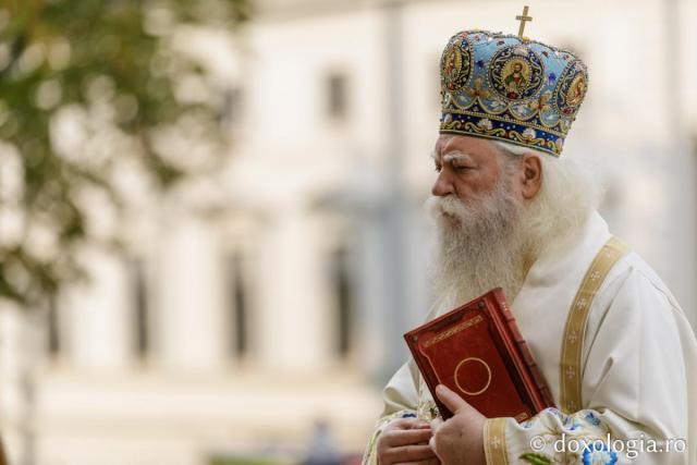 Arhiepiscopul Calinic al Sucevei şi Rădăuţilor a împlinit 65 de ani