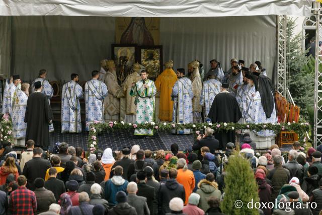 Sărbătoarea Sfântului Paisie Velicicovschi la Mănăstirea Neamț, la 300 de ani de la nașterea marelui isihast