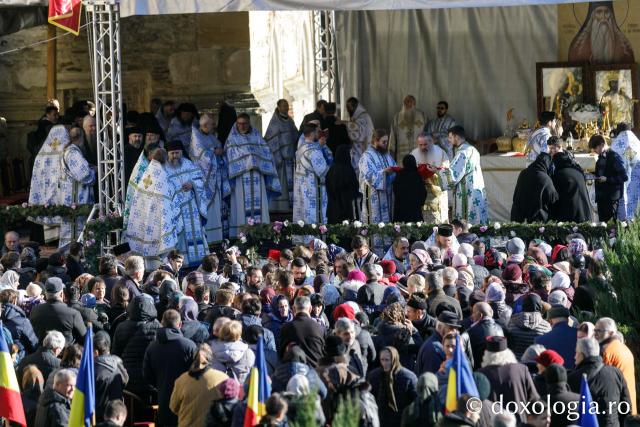 Sărbătoarea Sfântului Paisie Velicicovschi la Mănăstirea Neamț, la 300 de ani de la nașterea marelui isihast