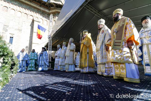 Sărbătoarea Sfântului Paisie Velicicovschi la Mănăstirea Neamț, la 300 de ani de la nașterea marelui isihast