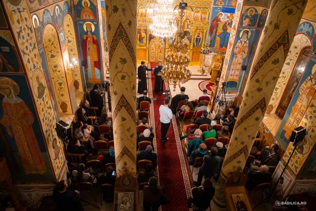Seară de muzică veche la Parohia Brâncuși din București, cu Grupul „Melos Paisian”