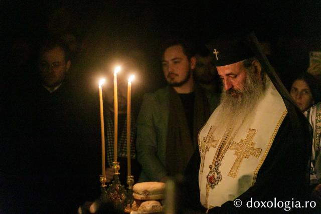 Lucrările Simpozionului dedicat Sfântului Paisie Velicicovschi continuă la Seminarul Teologic de la Mănăstirea Neamț