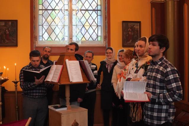 (Foto) Duminica a 30-a după Rusalii, la Paraclisul Episcopal din Copenhaga