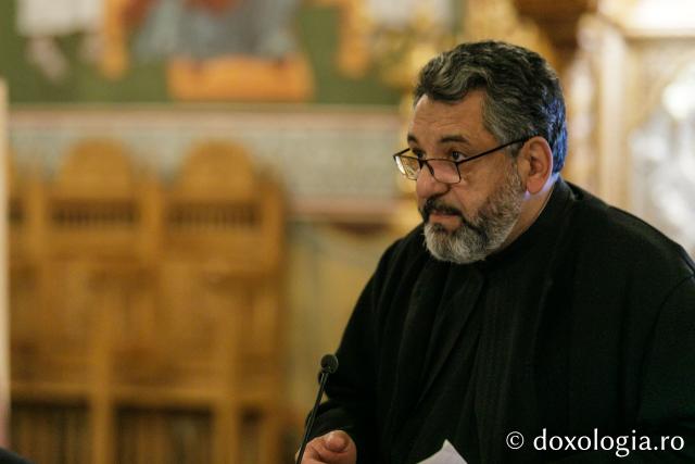 Lucrările Simpozionului dedicat Sfântului Paisie Velicicovschi continuă la Seminarul Teologic de la Mănăstirea Neamț